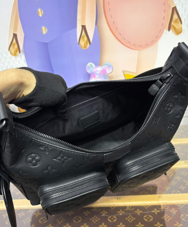 Louis Vuitton Hobo Cargo M14778 Black